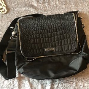 Kenneth Cole crossbody